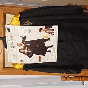 NWT HARRY POTTER HOGWARTS CHILD'S COSTUME